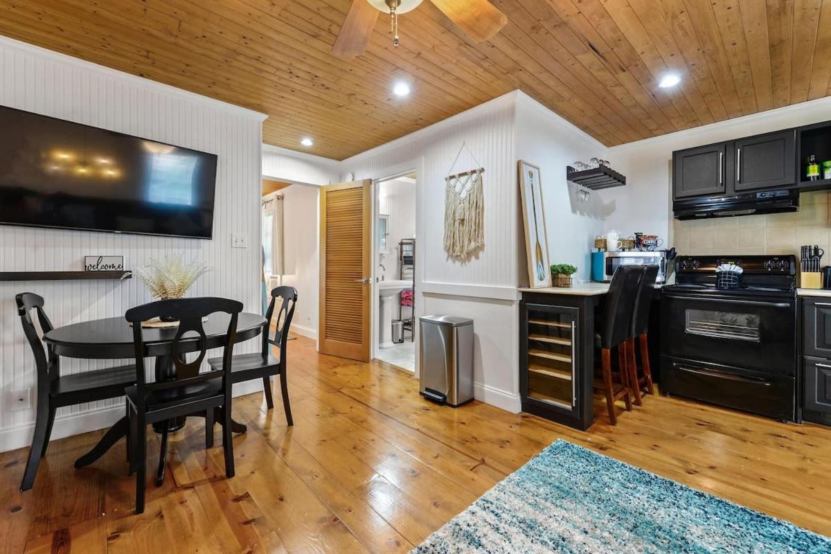 Bare Feet Bungalow -Close To Beach & Dog Friendly Gulfport Exteriér fotografie